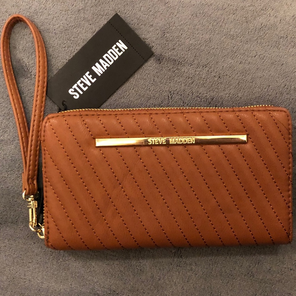 Steve Madden Cognac Wristlet